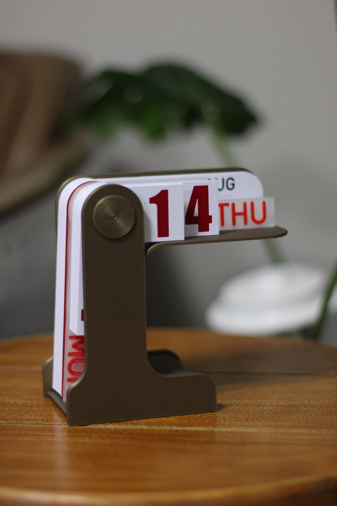 Adorable Desk Calendar Flip Calendar Retro Design