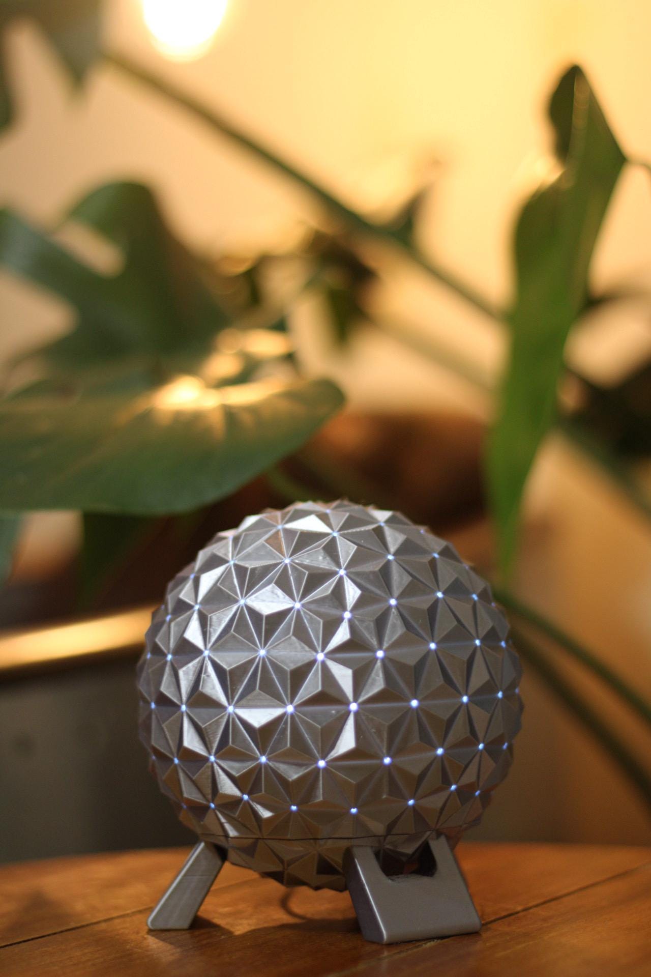 Architectural Geodesic Dome Relaxation Lamp: Multi-Color LED Mood Light inspired by Spaceship Earth