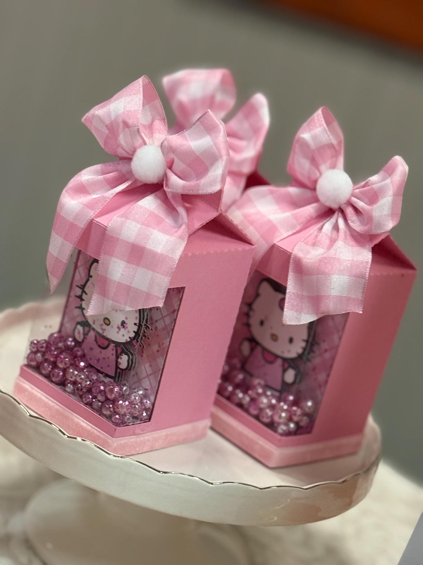 Milk Box with Shaker Display Hello Kitty set of 6