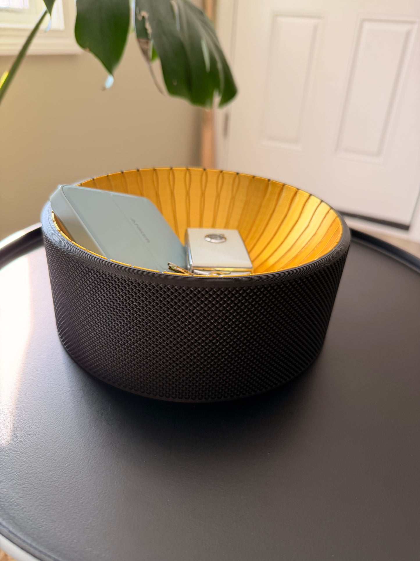 Modern Minimalism - The Black & Gold Catch All