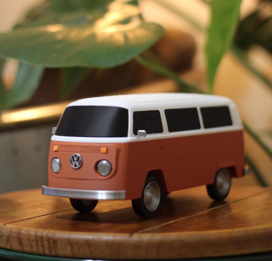 Volkswagen Bus / Kombi Type 2 Collector's Scale Model