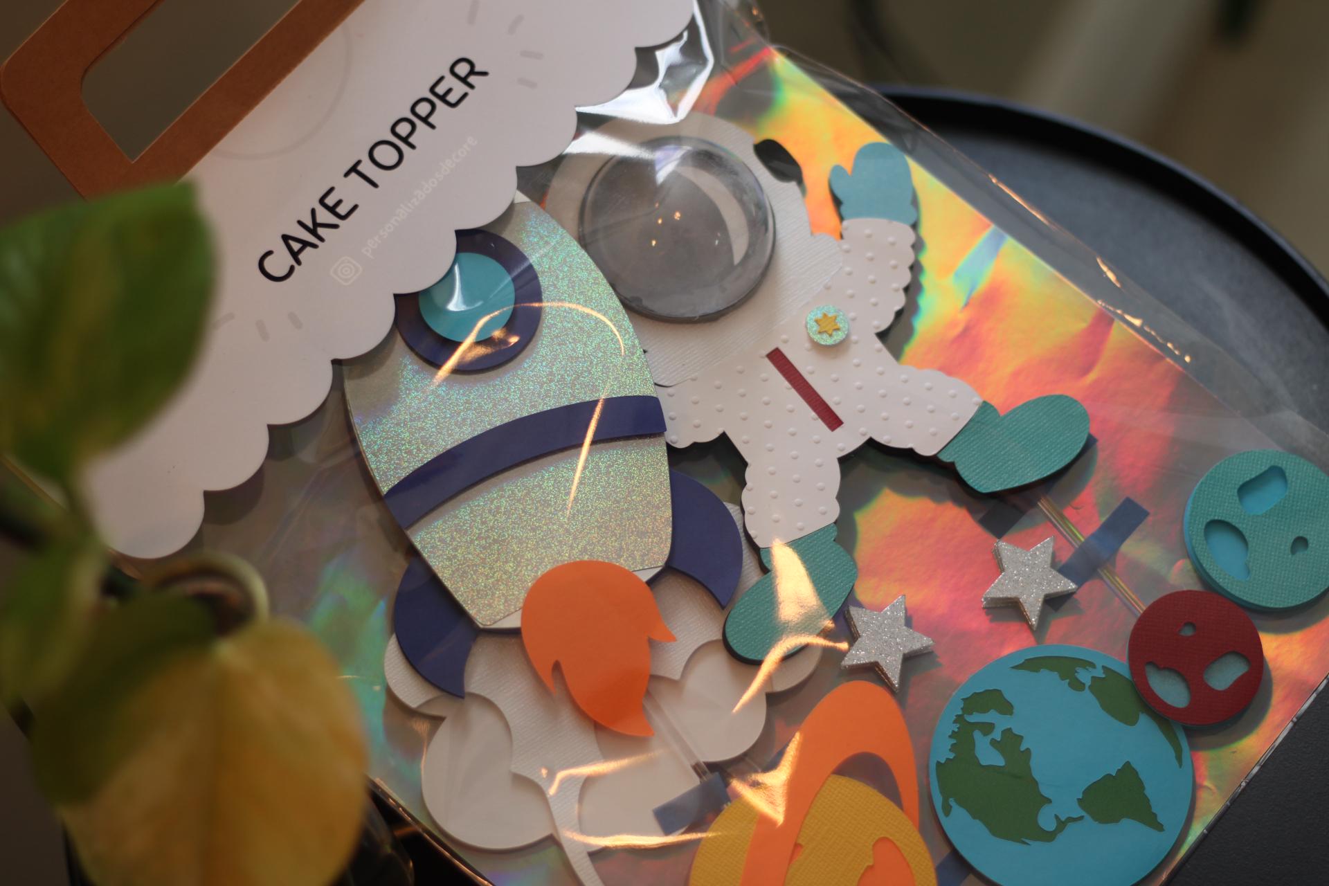 Astronaut Cake Topper