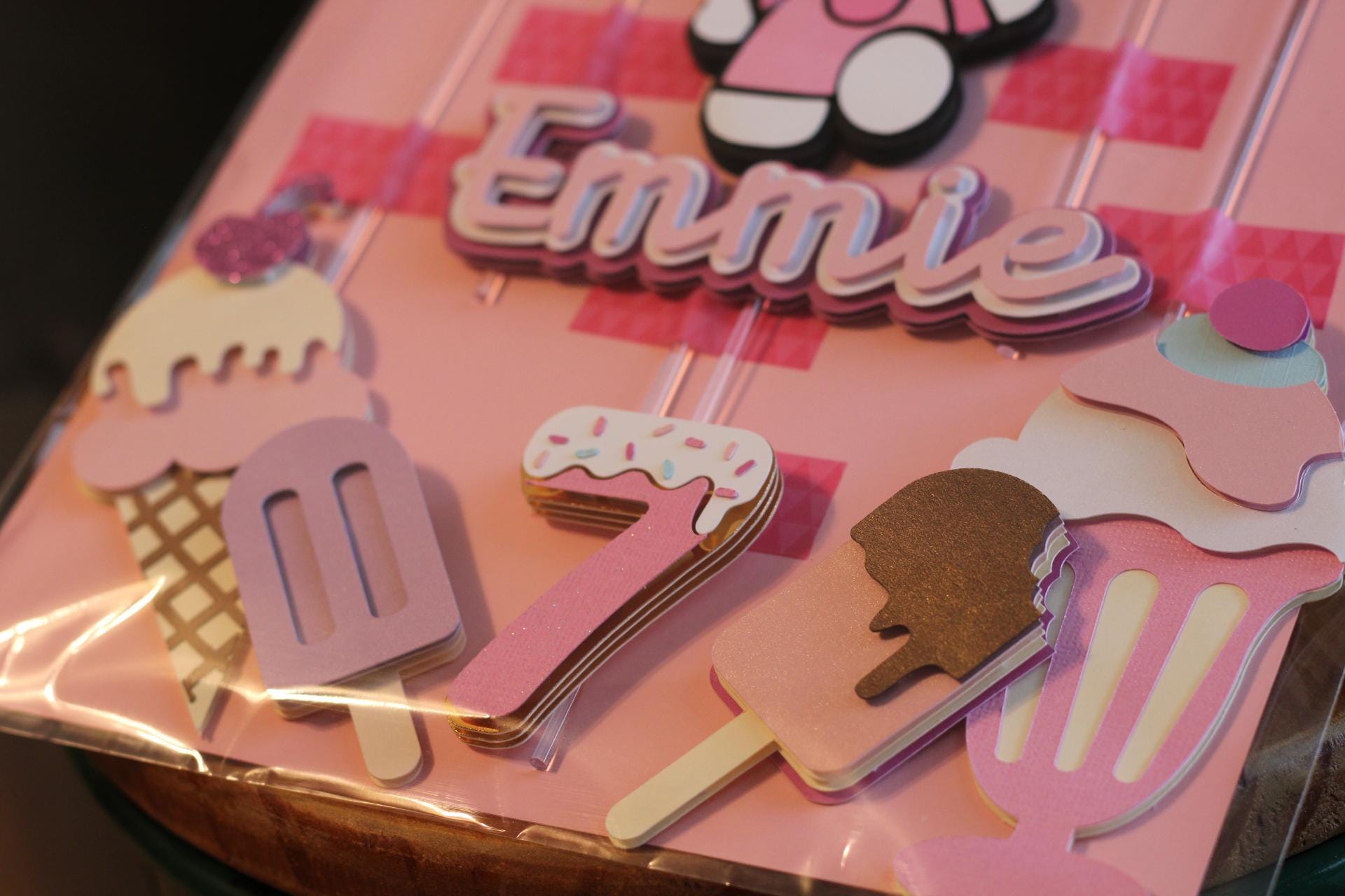 Kitty With Ice Cream & Flowers Personalized Cake Topper