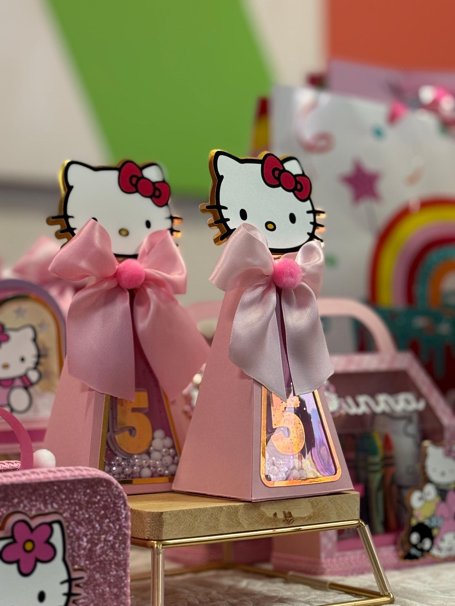 Hello Kitty Pyramid Box with Shaker Display Set of 6