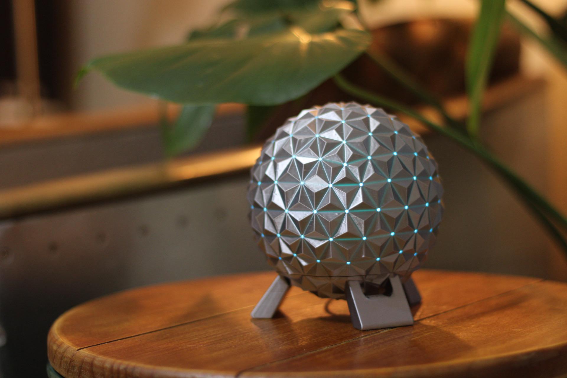 Architectural Geodesic Dome Relaxation Lamp: Multi-Color LED Mood Light inspired by Spaceship Earth