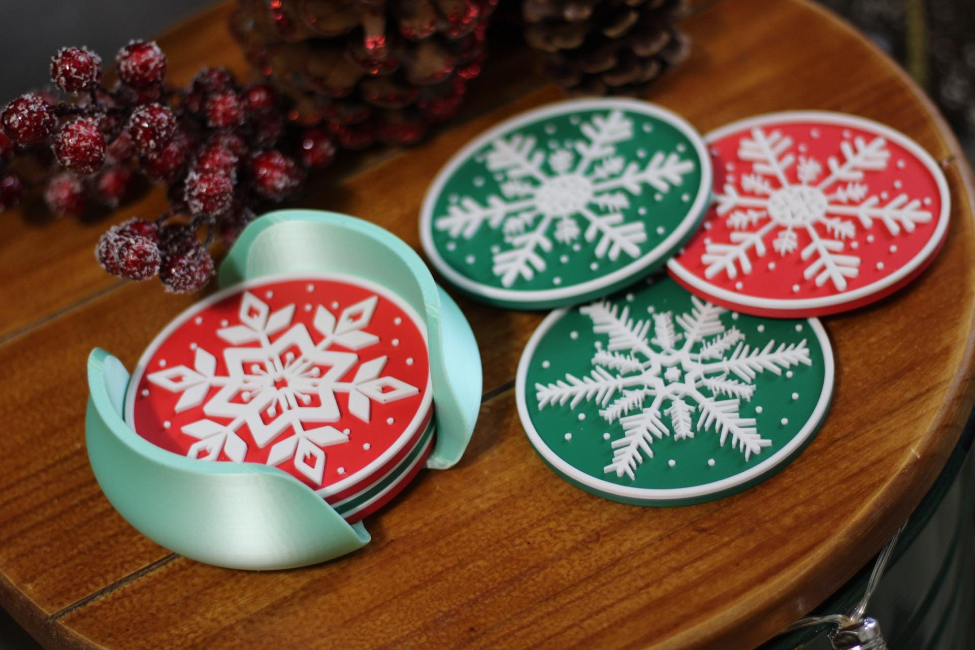 Christmas Snowflakes Coaster Set Complete With Holder