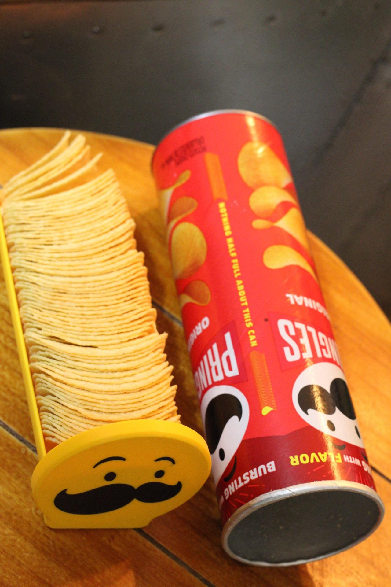 Pringles Reusable Slide Lid Tray: Once You Pop, You Don't Stop! (3D Printed)